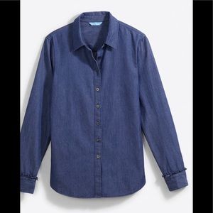 🌼💙Draper James button down in dark wash Chambray. NWOT